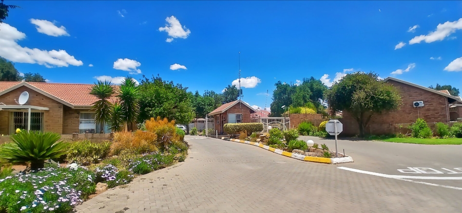 2 Bedroom Property for Sale in Fleurdal Free State